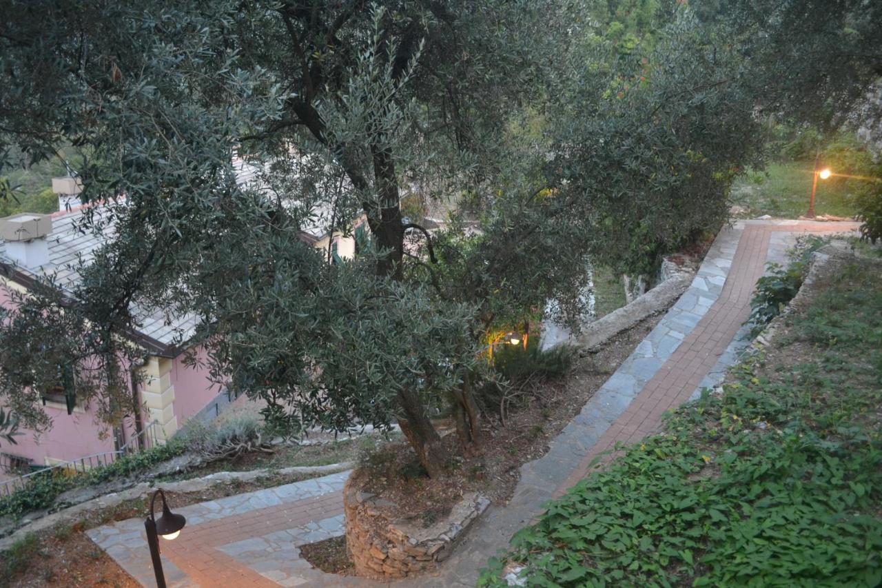 Villa Olivari - Apt La Salvia San Rocco  Eksteriør bilde